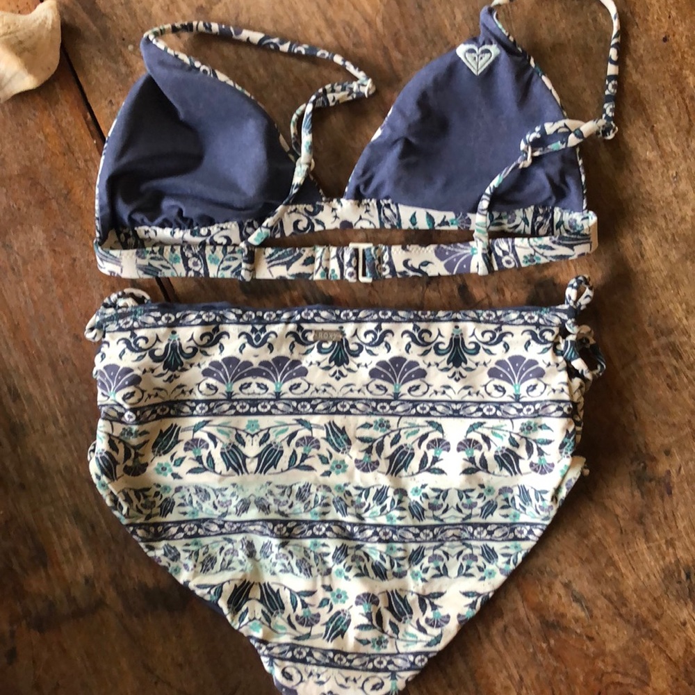 Roxy 2 Piece Bathing Suit Reversible! - image 5